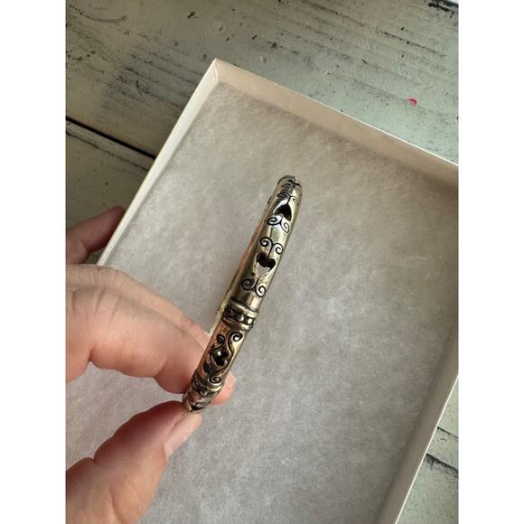 Brighton Vintage Metal Bangle Bracelet Heart Cutout Ornate Filigree Accent - Picture 1 of 4